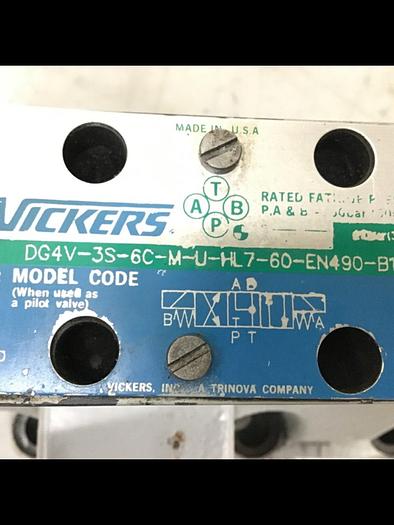 Used VICKERS Solenoid Valve DG4V-3S-6C-M-U-HL7-60-EN490 Used