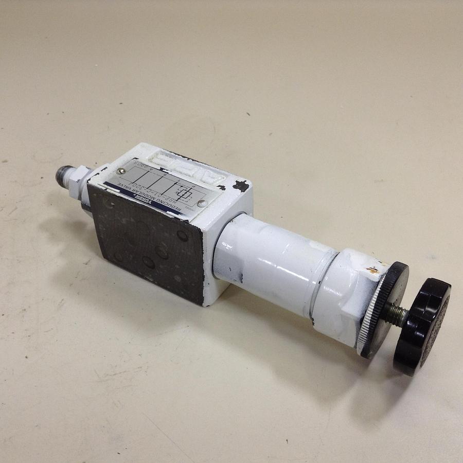 Used YUKEN Reducing Modular Valve MRP-01-C-3004 Used