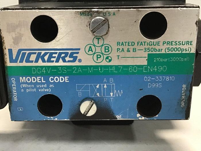Used VICKERS Valve DG4V3S2AMUHL760EN490 Used
