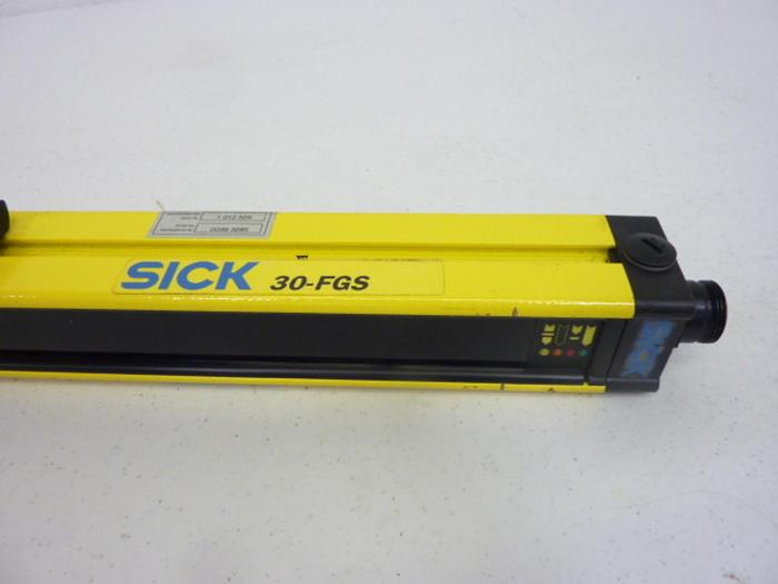 Used SICK OPTIC ELECTRONIC Light Curtain FGSE 1200-22 Used