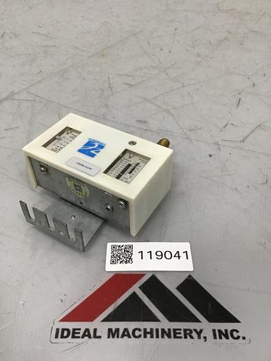 Used JL REFRIGERATION Dual Pressure Control LP830E #119041