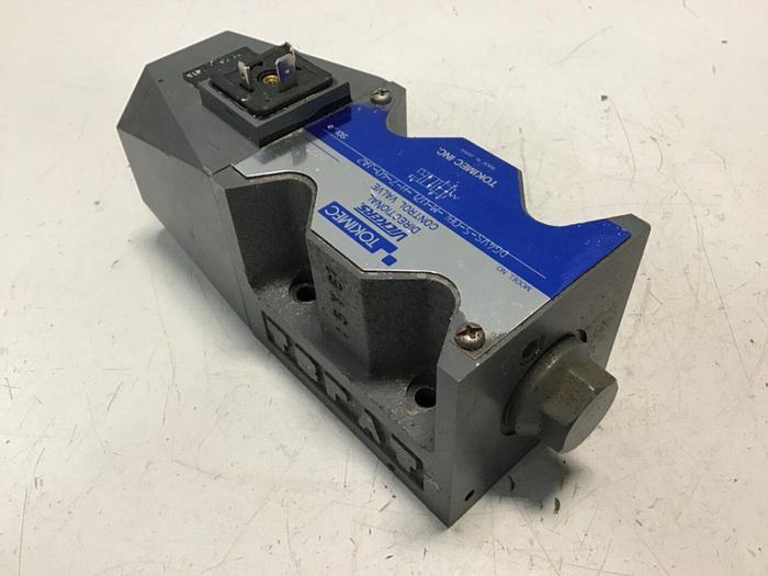 Used VICKERS Valve DG4VS-5-0B1-M-U71-H-7-40-JA2 #134291