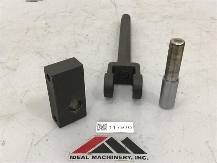 Used CINCINNATI MILACRON Cylinder Clamp Mount 5249668 #117970