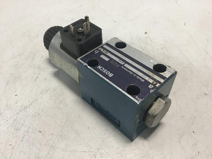 Used BOSCH Directional Control Valve 0 810 091 222 #124518