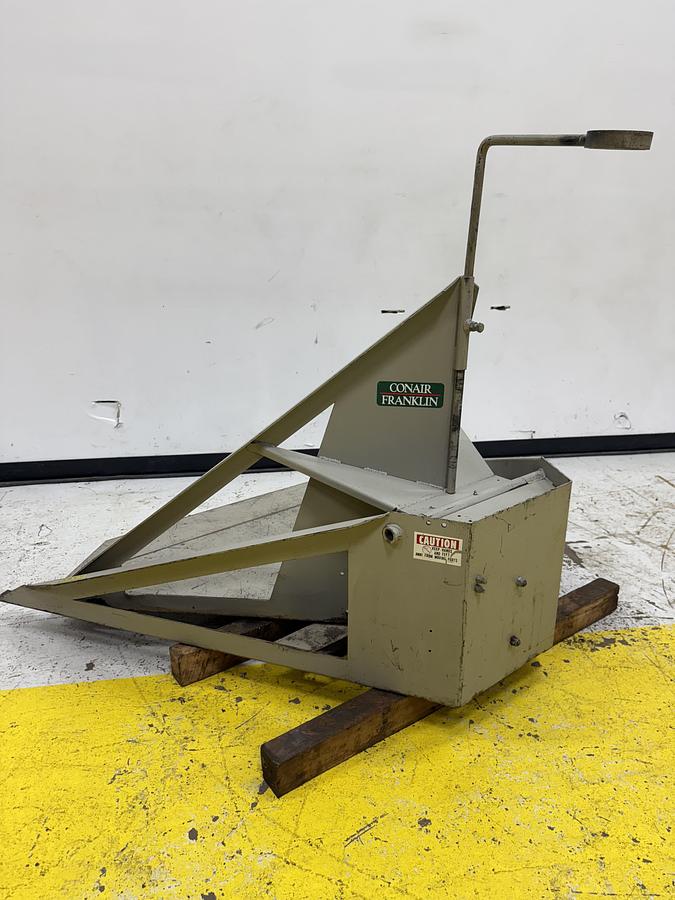 Used CONAIR FRANKLIN Tilt table