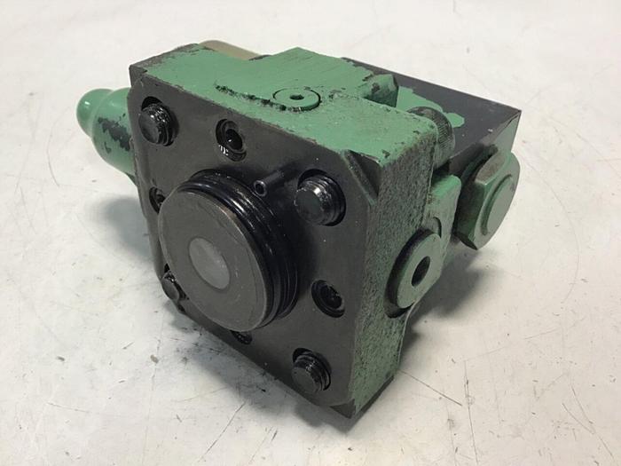 Used VICKERS Directional Valve DG4V-3S-2AL-M-U-HL7-60-EN490 #142355
