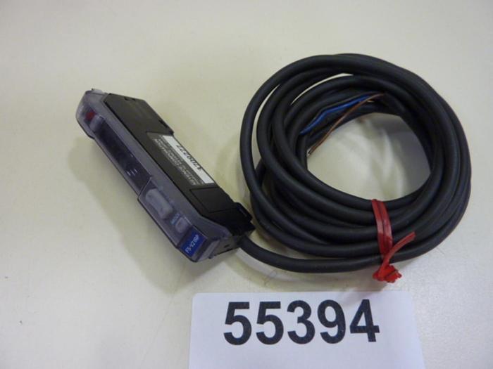 Used KEYENCE Dual Digital Amplifier Sensor FS-V21RP #55394