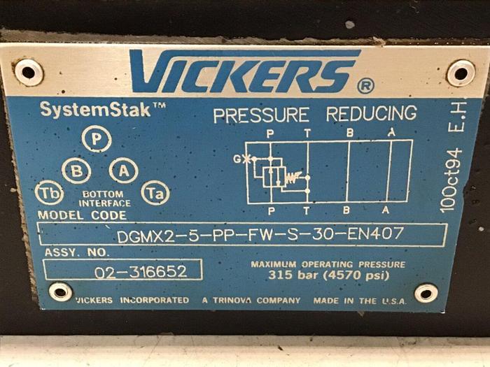 Used VICKERS Pressure Reducing Valve DGMX2-5-PP-FW-S-30-EN407 #130774