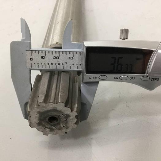 Used VAN DORN 42 mm Material Screw 57762 Used