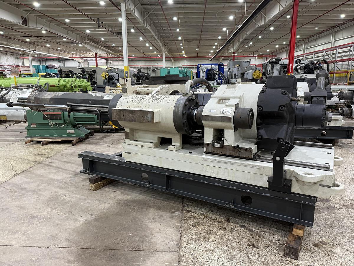 Used CINCINNATI MILACRON 178 0z injection unit