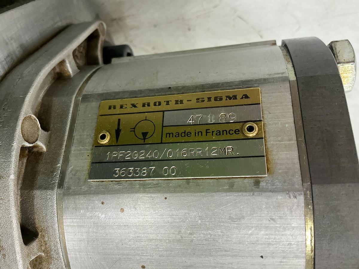 Used BRUENINGHAUS  AA10VS045DFR1/30R-PKC62K01