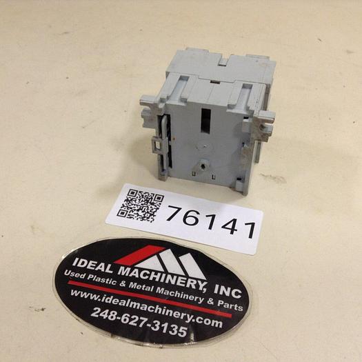 Used ALLEN BRADLEY Control Relay 700-M400 SER A #76141