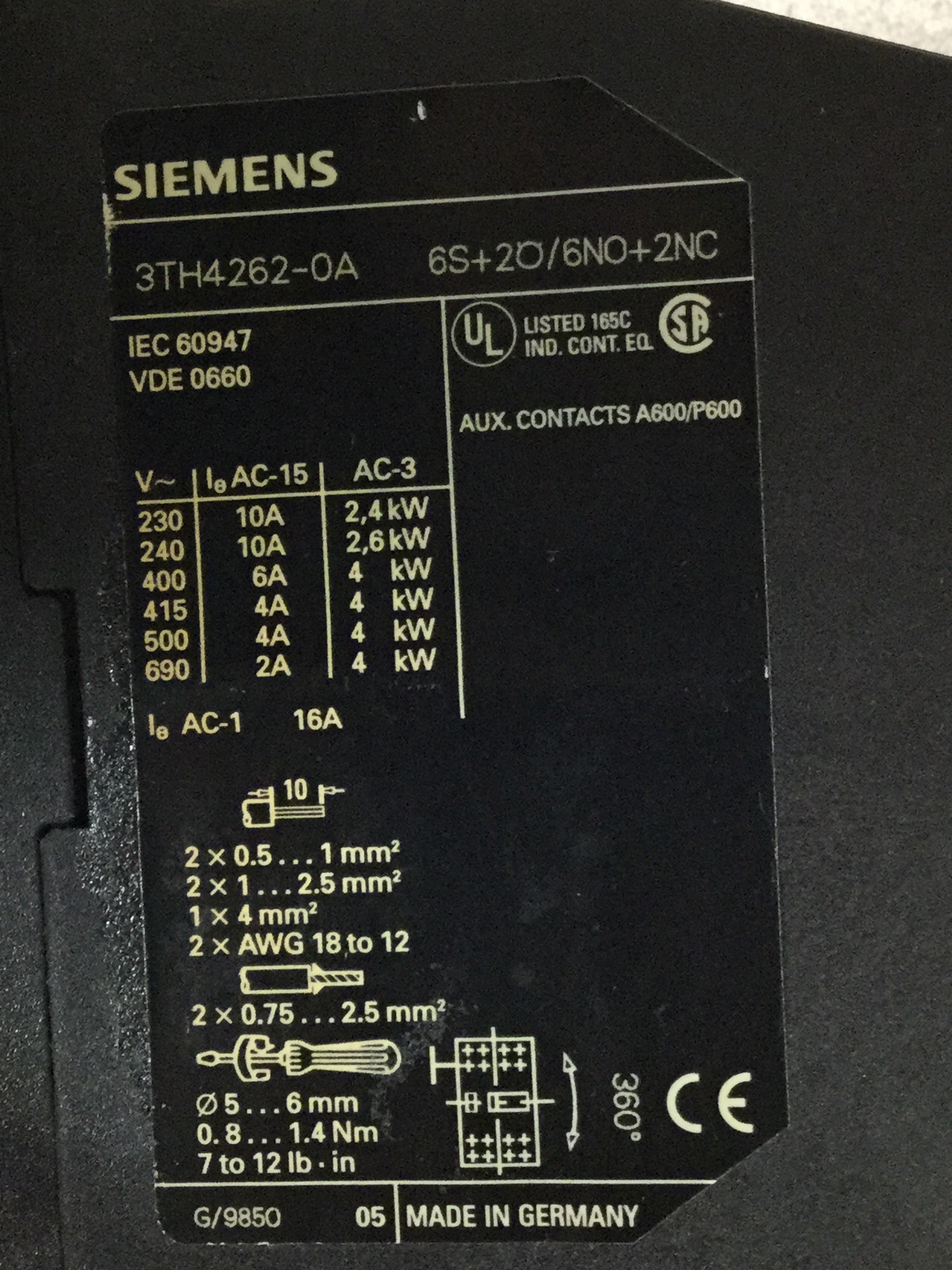 Used SIEMENS Contactor Relay 3TH4262-0A USED