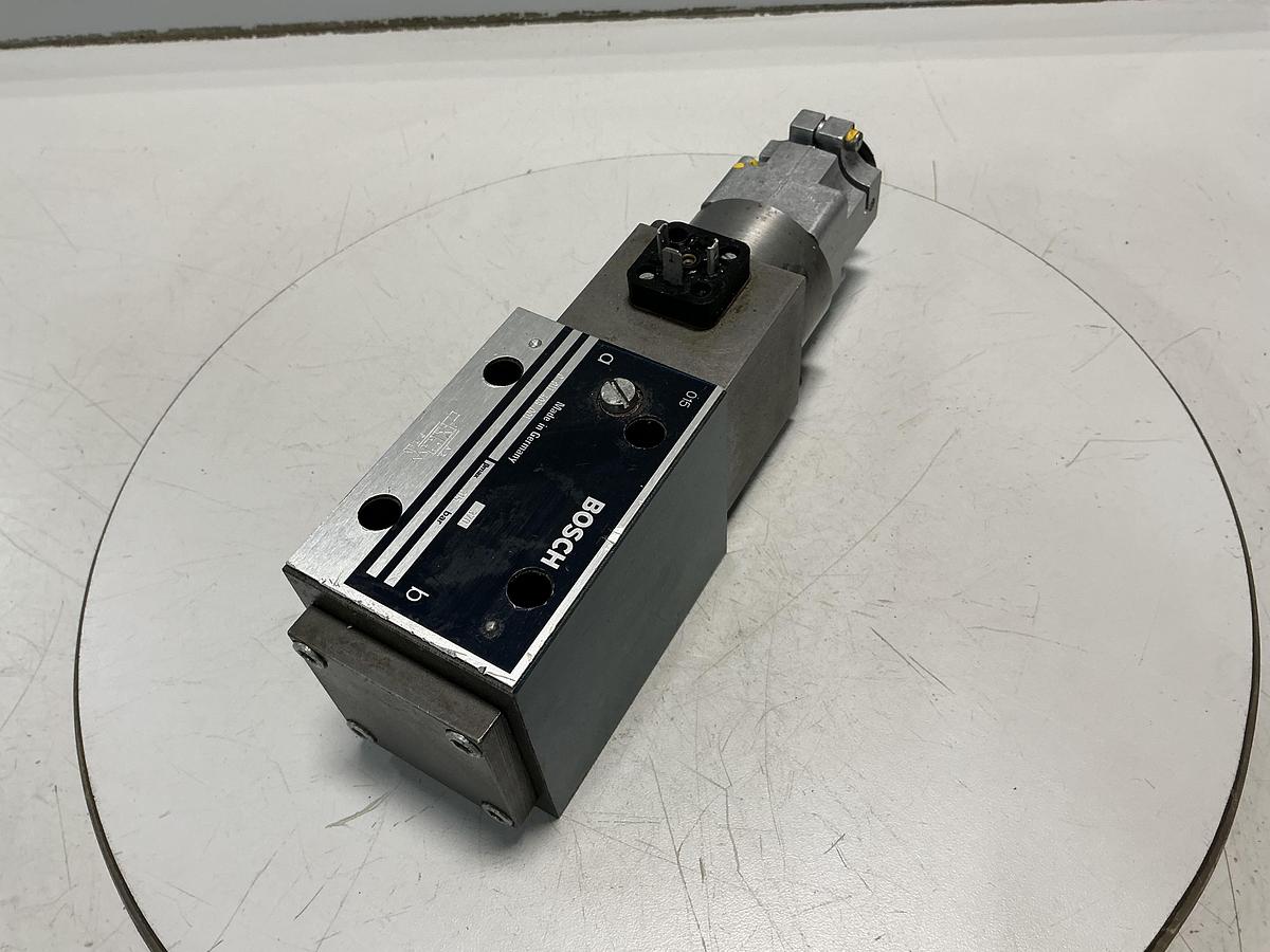 Used BOSCH 0 811 403 001