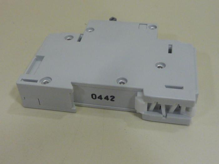 ALLEN BRADLEY 15 Amp Circuit Breaker 1492-CB1/G150 SER C #64238