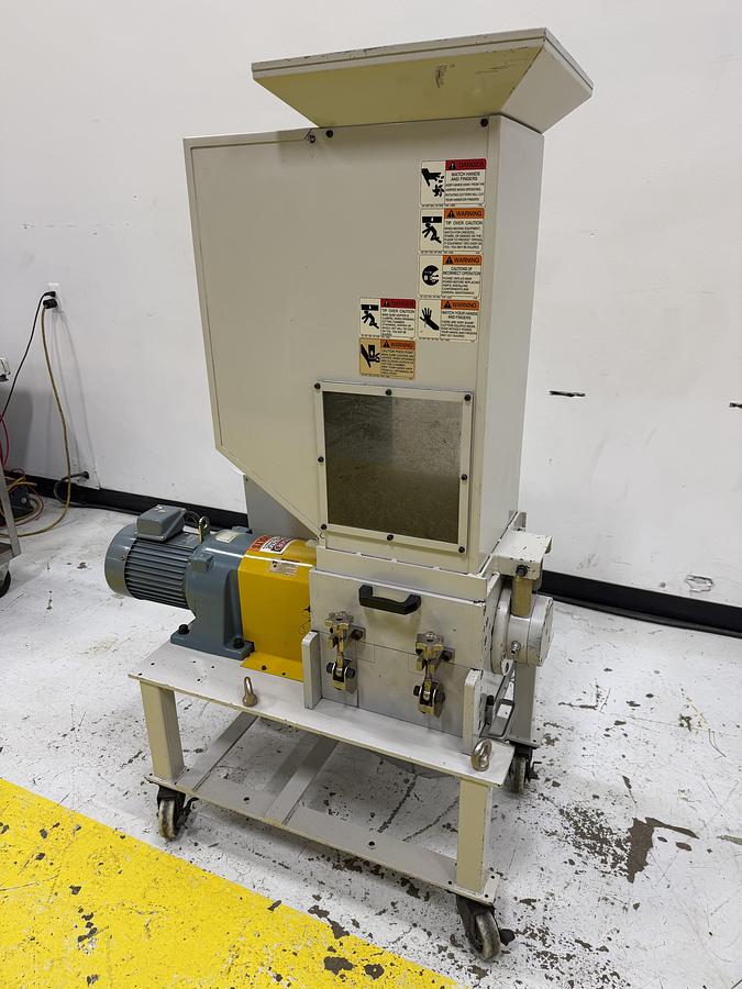 Used 2014 MATSUI SMGL2-200U Grinder Granulator Plastic USED #152839 Repair