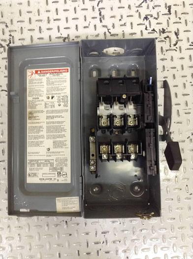 Used SQUARE D General Duty Safety Switch D322N #84512