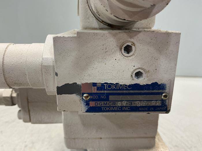 Used TOKIMEC DG4VS-3-0C-M-P7-H-7-P12-52