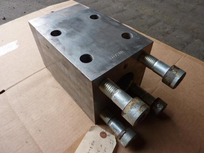 Used HAUHINCA Core CORE524 #28524