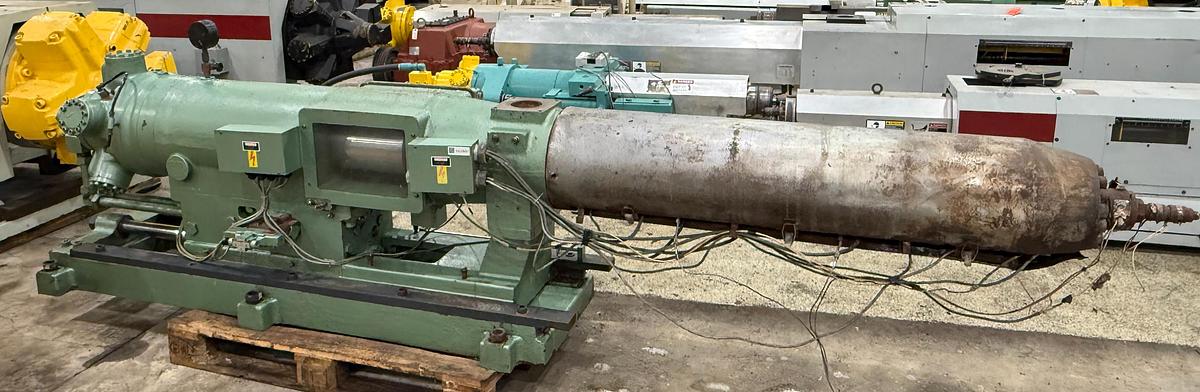Used NISSEI FS360S140ANE INJECTION UNIT