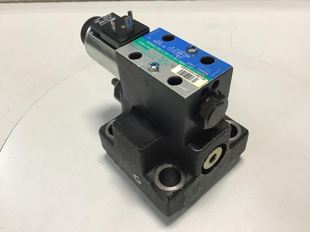 Used VICKERS DG4V-3S-56BL-M-U-HL7-60-EN490