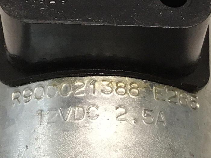 Used REXROTH Directional Valve 4WE6E6762EG12N9K4T06 #122803