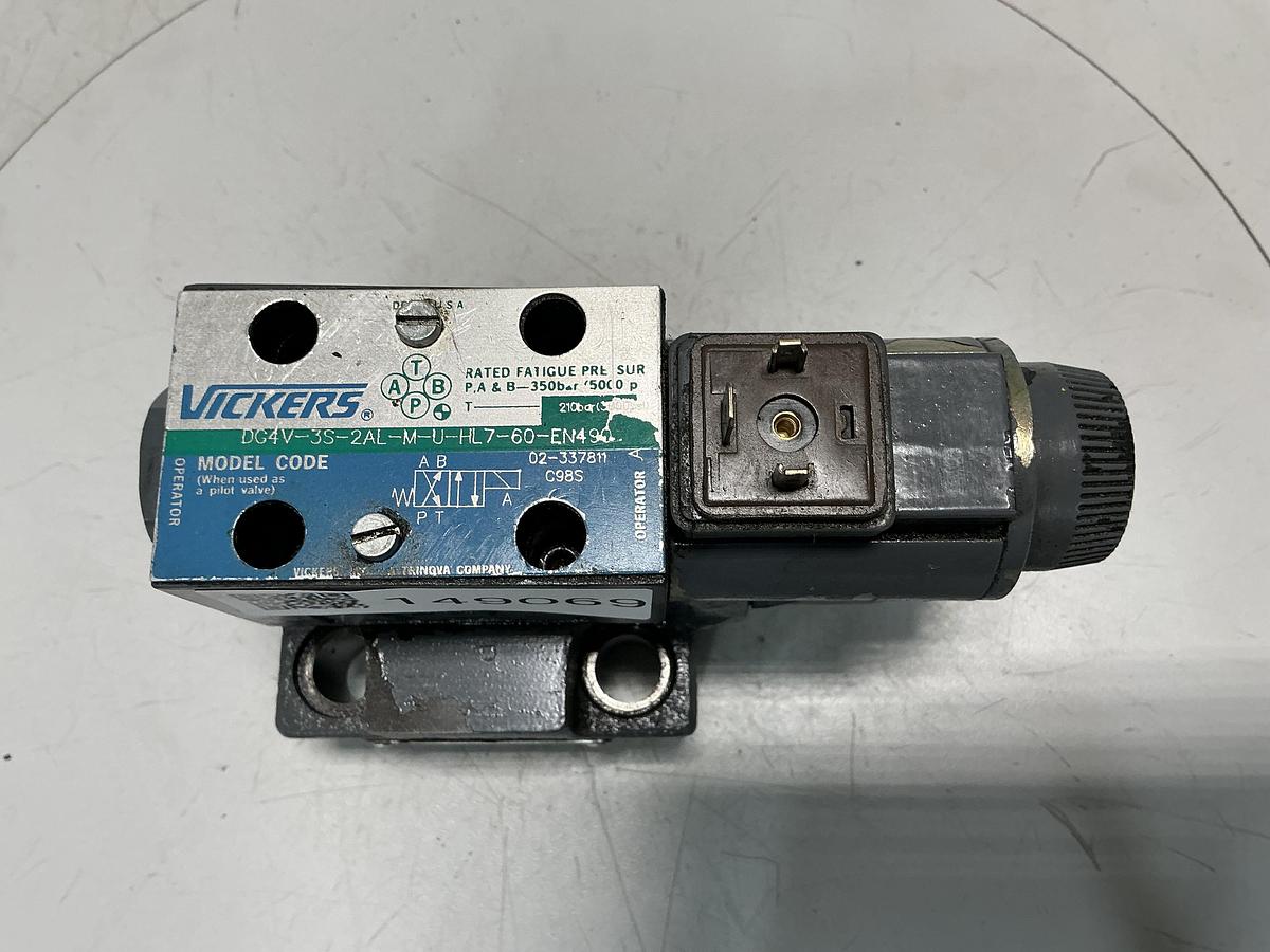 Used VICKERS DG4V-3S-2AL-M-U-HL7-60-EN490