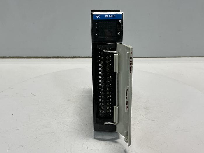 Used ALLEN BRADLEY 1756-IV32/A