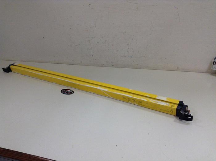 Used SICK Light Curtain M20S-04130A122 Used