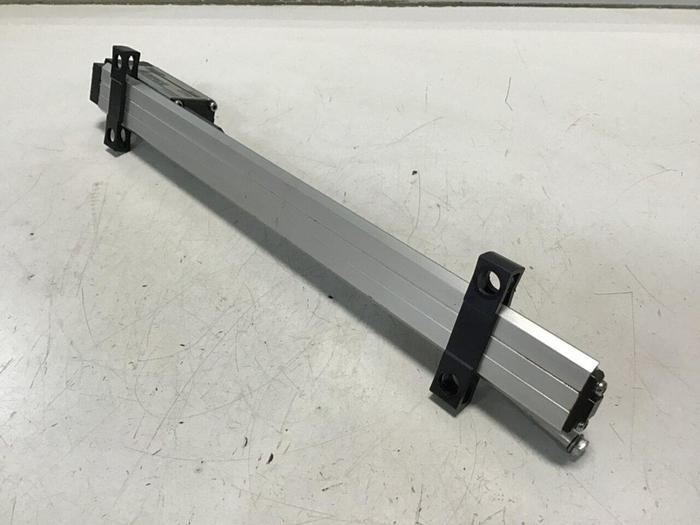 Used BALLUFF Magnetostrictive Positive Sensor BTL-5-M1-M0230-R-S32 #130867