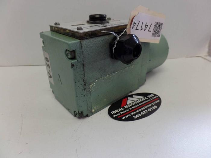 Used VICKERS Valve DG4S52AMW2H10LH #74174