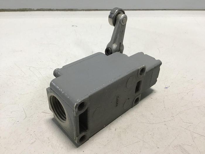 Used OMRON Limit Switch WLCA2-214 #121858