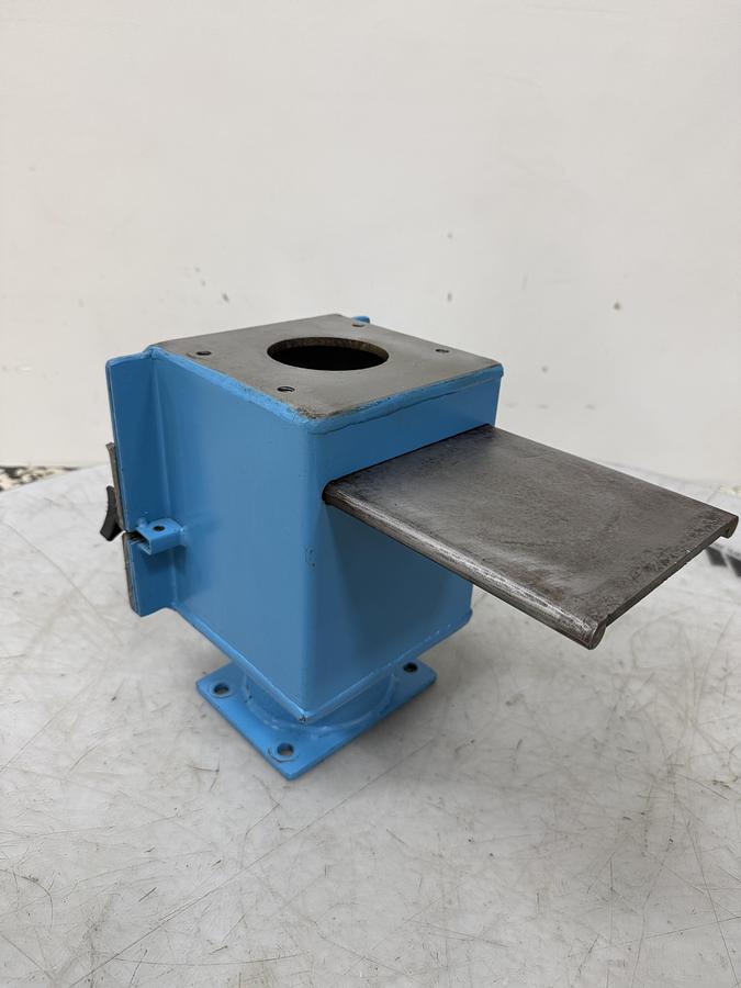 Used METAL FABRICATING