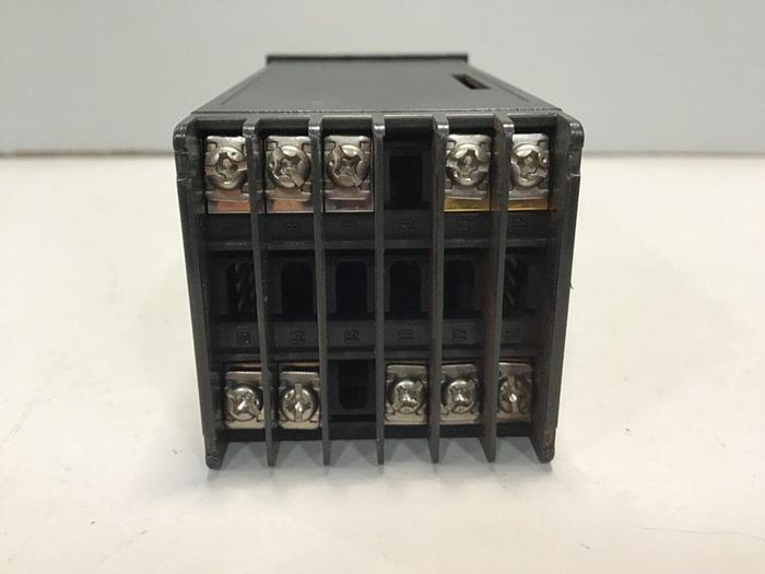 Used RKC Temperature Control CB100 FK02-MAB-NN/A USED