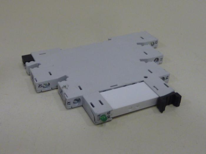 Used ALLEN BRADLEY Terminal Block 700-HLT1Z SER A #85588