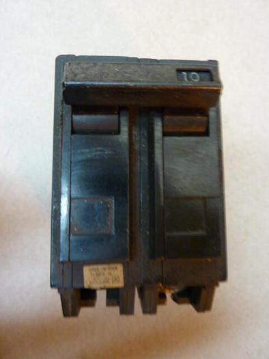 Used GENERAL ELECTRIC / GE 10 Amp Circuit Breaker TQL2110 #29484