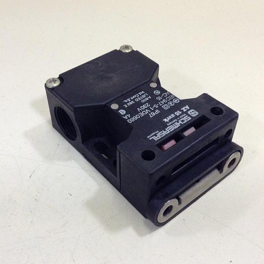 Used SCHMERSAL Safety Interlock Switch AZ15ZVRK #83932