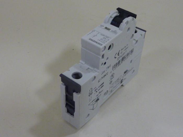 Used SIEMENS 10 Amp Circuit Breaker 5SY4110-7 #46955