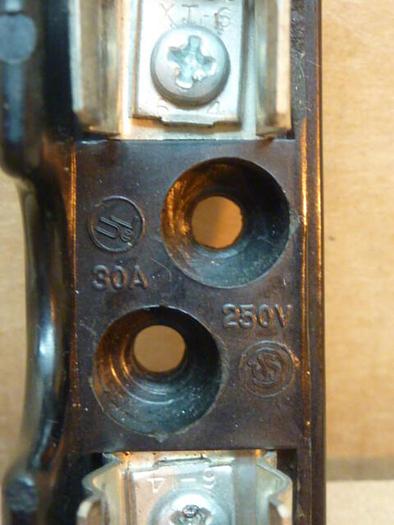 Used TAYLOR 30 Amp Fuse Block 20300 #32972