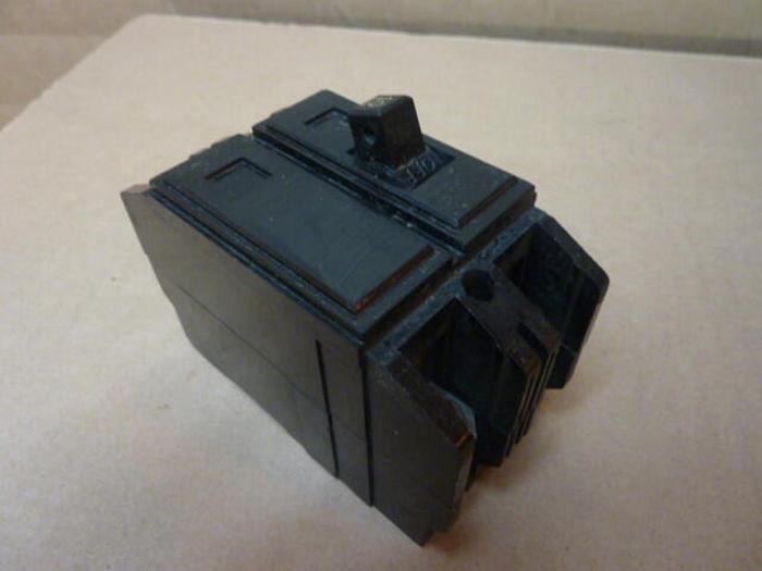 Used WESTINGHOUSE 10 Amp Circuit Breaker QC2010 #31347