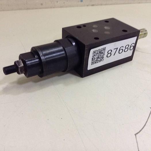 Used VICKERS Pressure Reducing Valve DGMX2-3-PP-CW-S-40 #87686