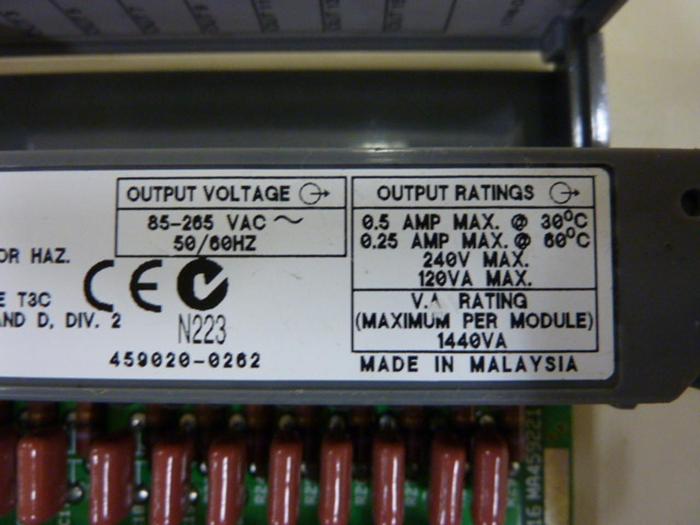 Used ALLEN BRADLEY Output Module 1746-OA16 SER D #59102