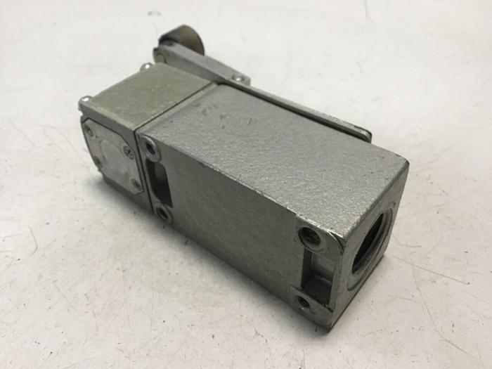 Used TELEMECANIQUE Lox-Switch C2JK05 #121780