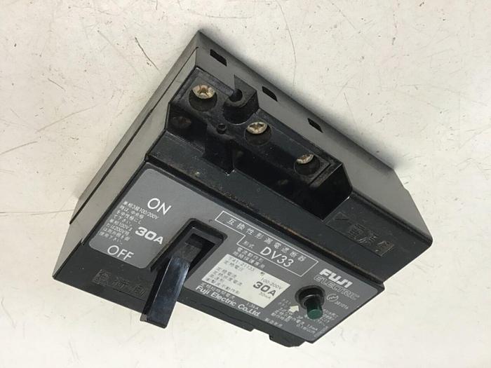 Used FUJI ELECTRIC 30 Amp Circuit Breaker DV33-30 #119821