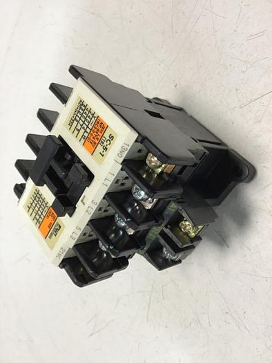 Used FUJI ELECTRIC Contactor SC-5-1 SC20AA #123988