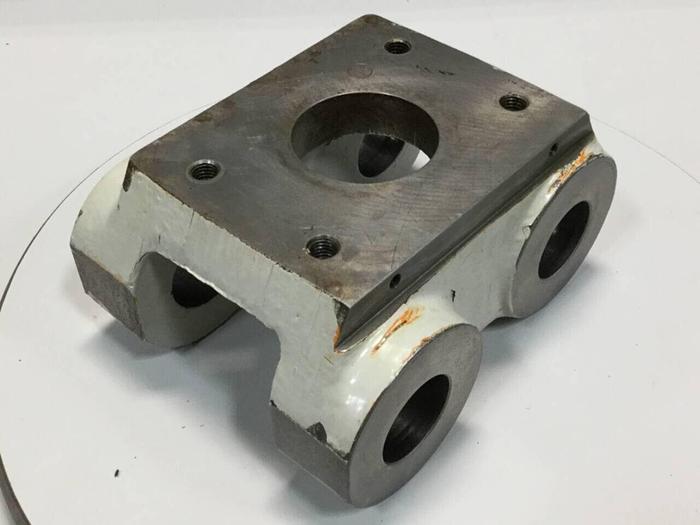 Used CINCINNATI MILACRON Crosshead 5244935 Used