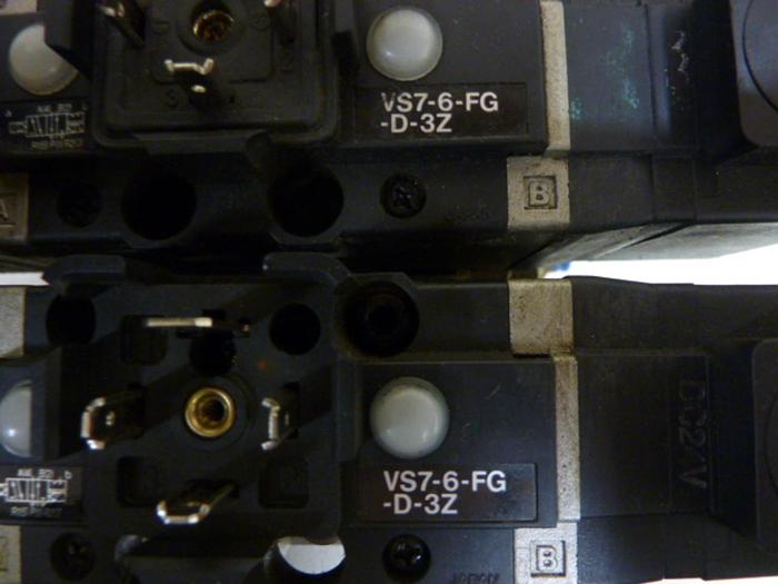 Used SMC Control Block w/ Valves VS7-6-FG-S-3Z #60105