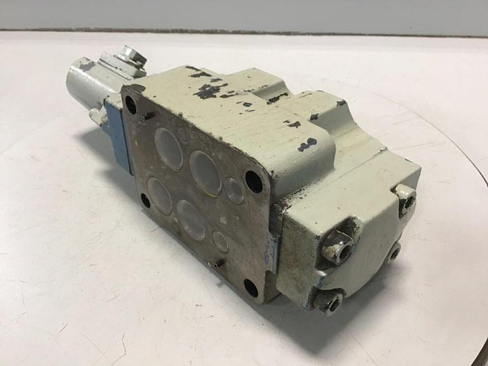 Used VICKERS Valve KFDG5V72C200NXVMU1H112EN30 Used