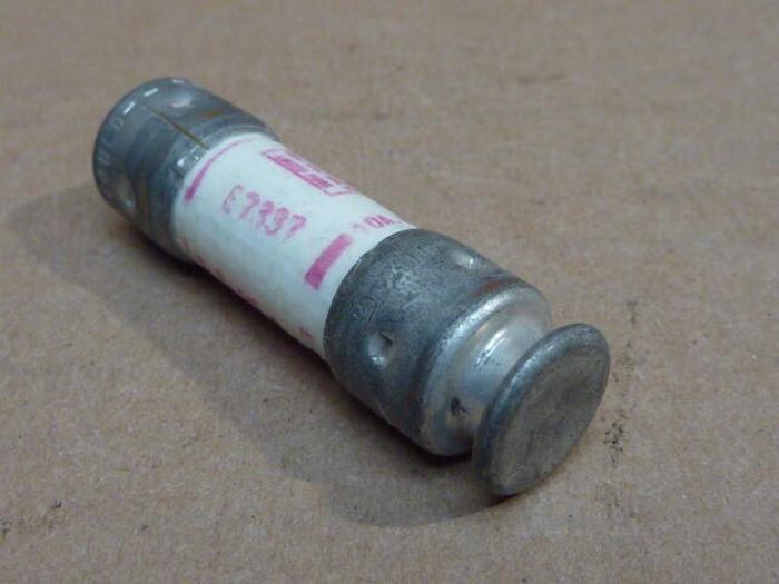 Used GOULD / SHAWMUT 10 Amp Fuse TR10R #33621