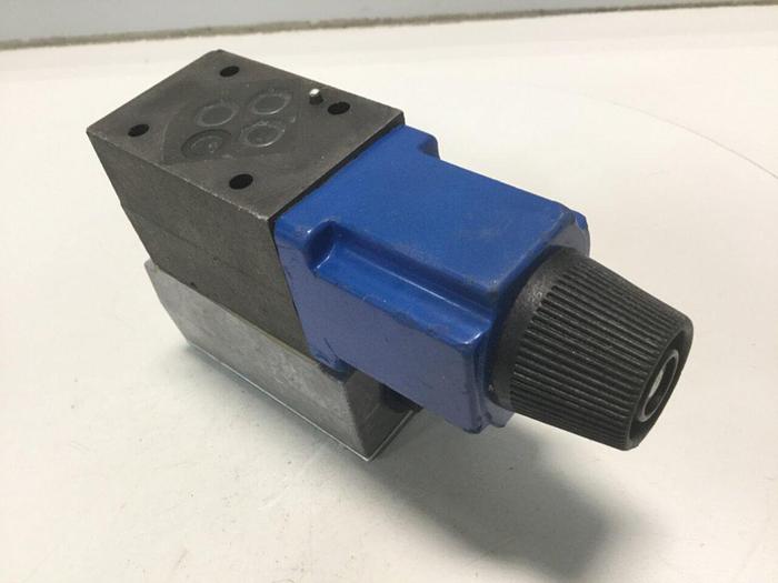 Used VICKERS Directional Control Valve DG4V36ALHW40 #105753